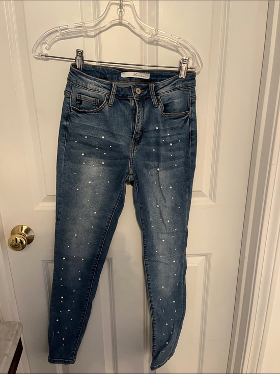 KanCan Denim - Like New! KanCan Light Blue Skinny Jeans with Pearl Studs